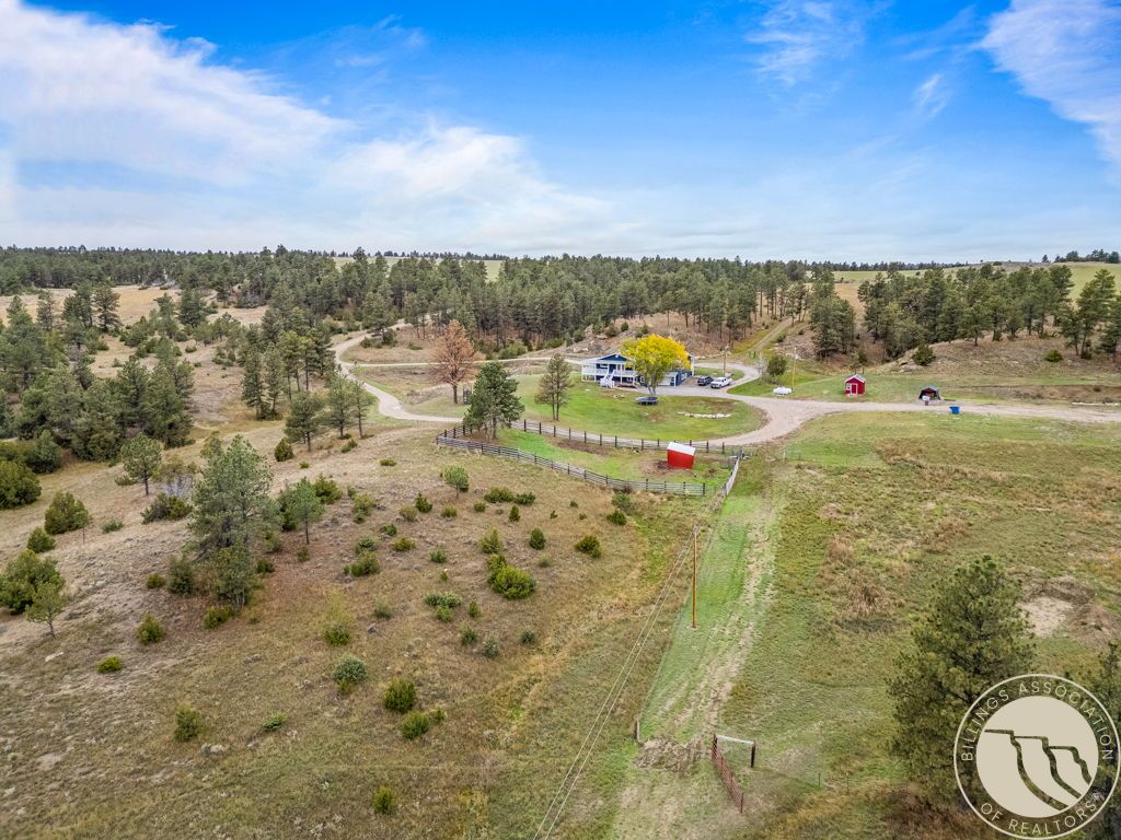 72 Pioneer Trail