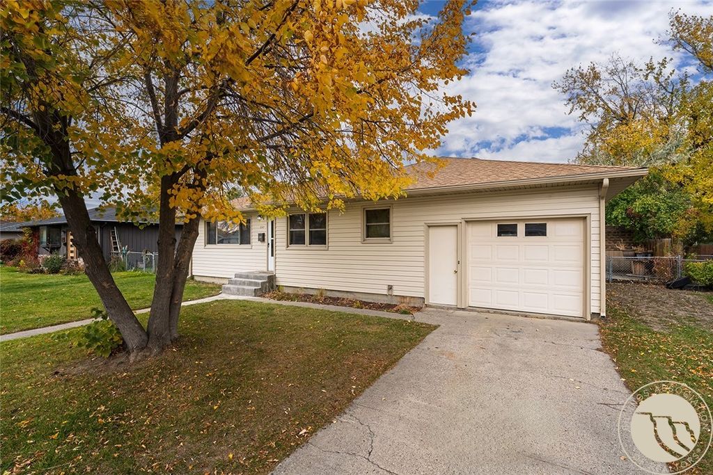 Photo of 2507 Lewis Avenue, Billings, MT 59102 (MLS # 356308)