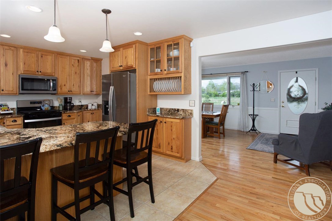 309 28th Street W