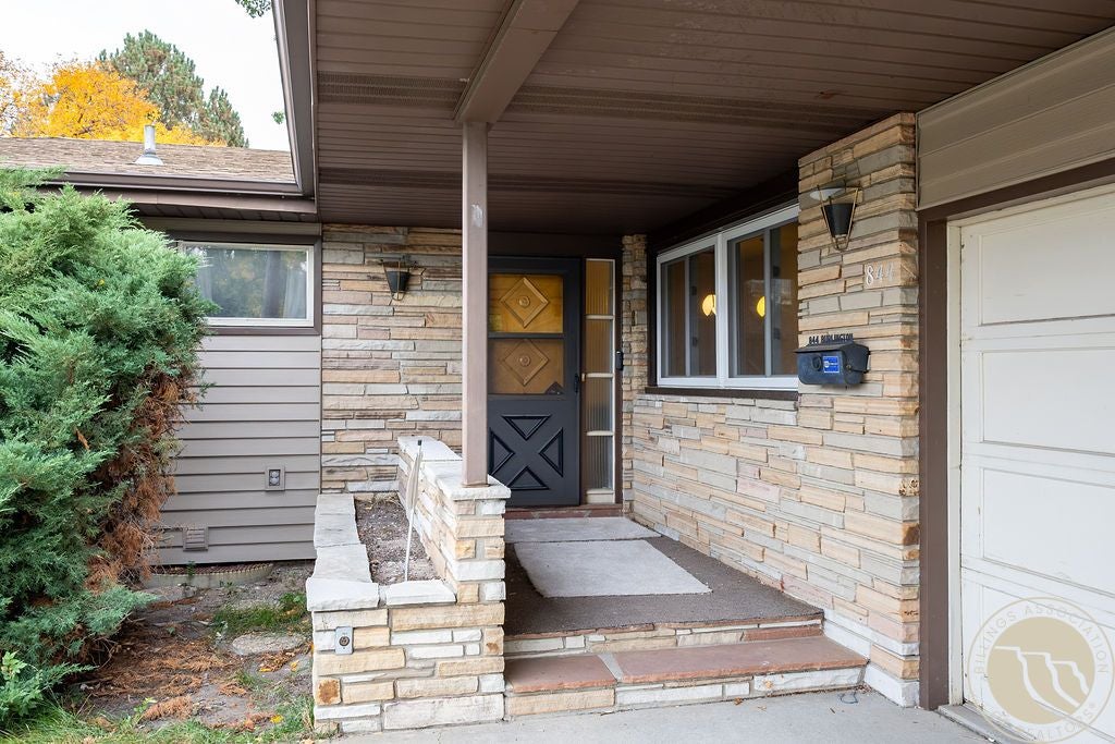 844 Burlington Avenue