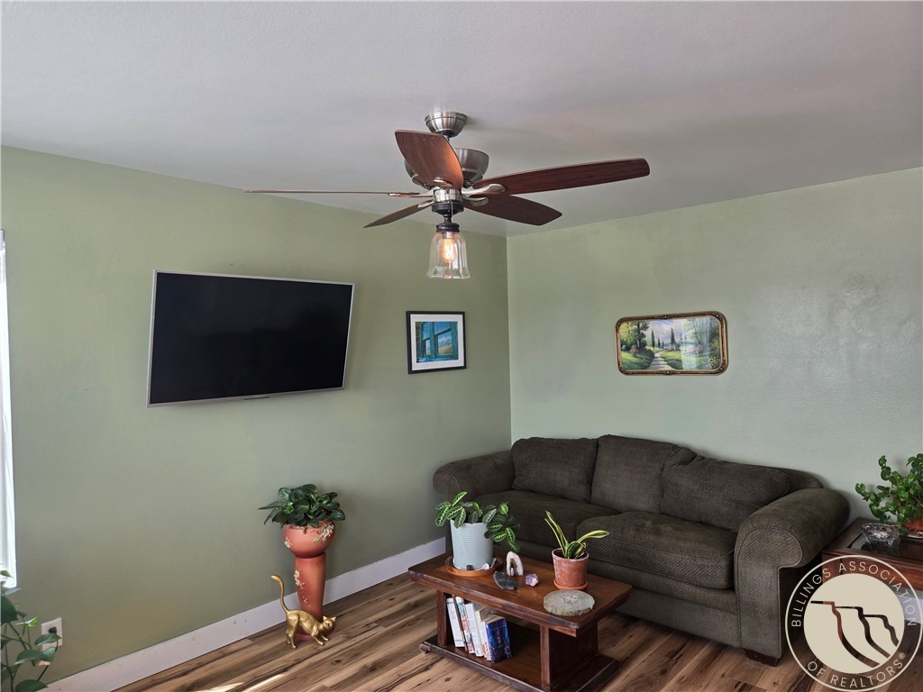 2233 Sierra Vista Circle