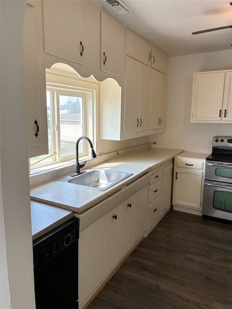 811 6th Street W