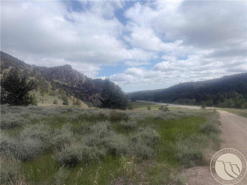 TR 5 S US Highway 212