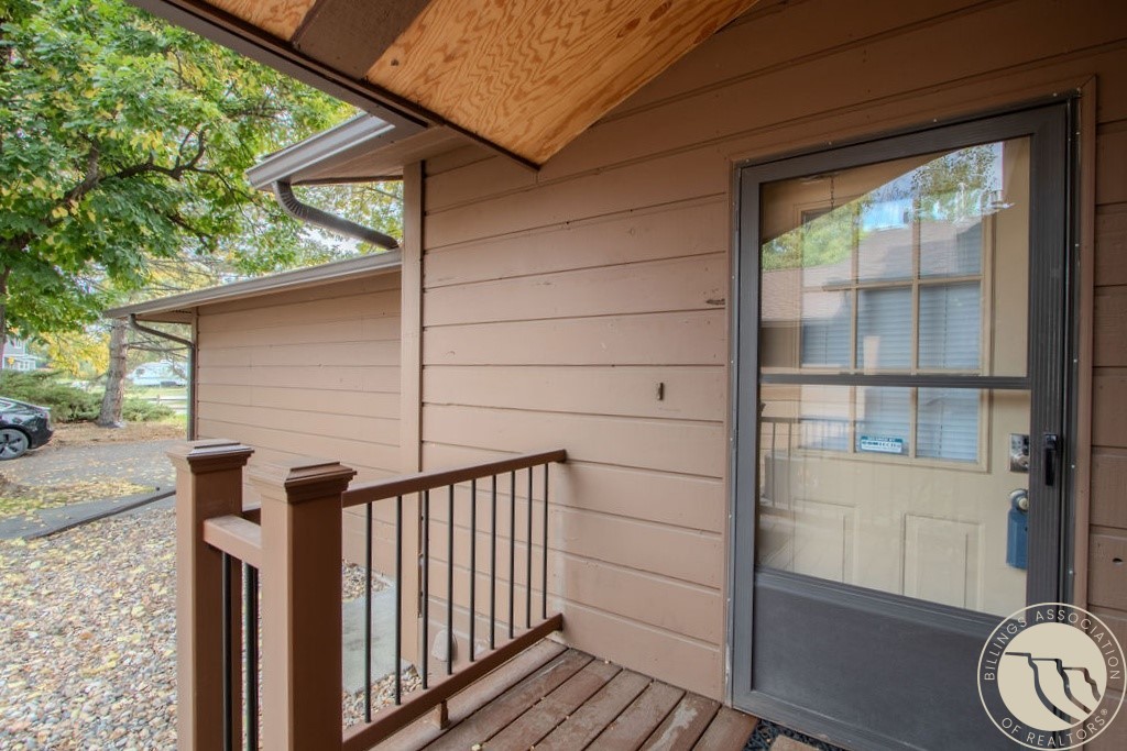 3400 Canyon Drive 1-C