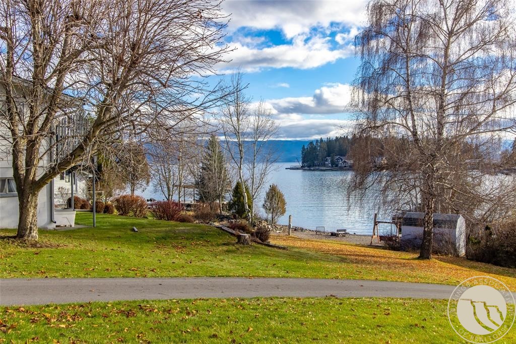 205 Lakeshore Drive