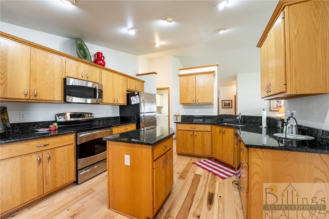 Billings, Montana 59102, United States, 3 Bedrooms Bedrooms, ,3 BathroomsBathrooms,Residential,Contingent,37445