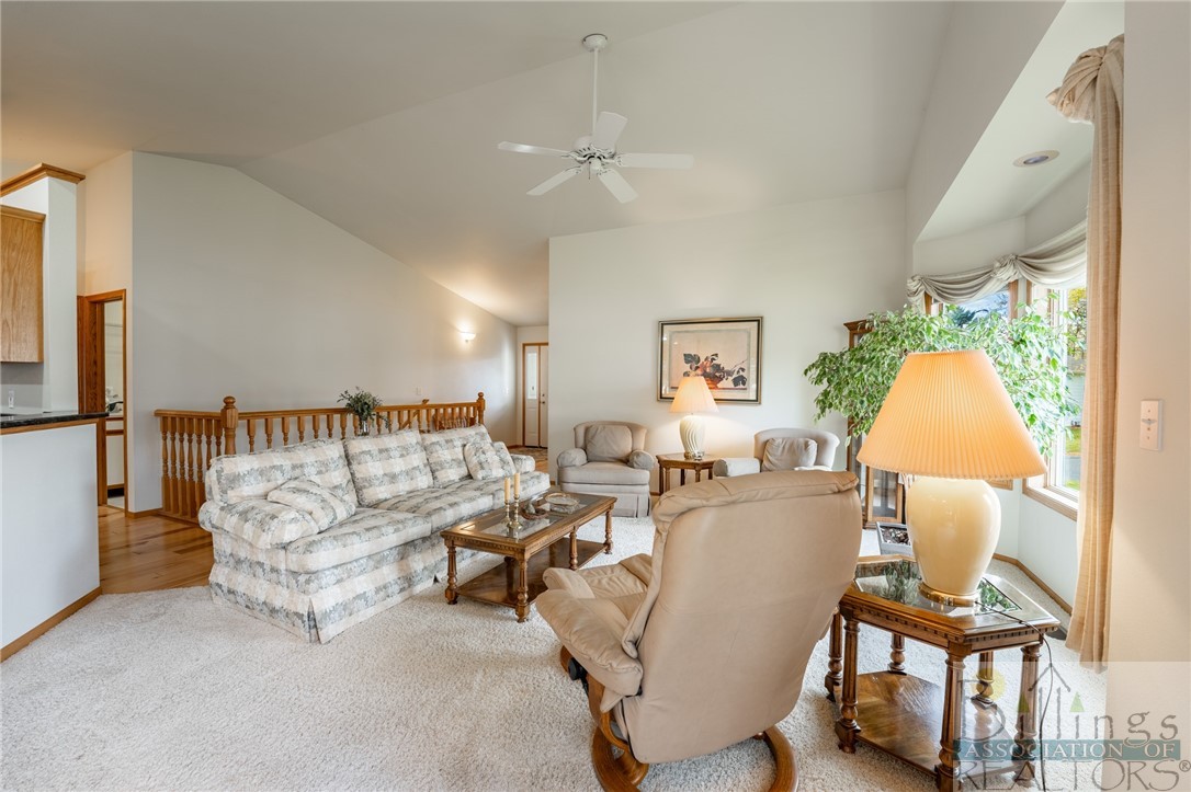 Billings, Montana 59102, United States, 3 Bedrooms Bedrooms, ,3 BathroomsBathrooms,Residential,Contingent,37445