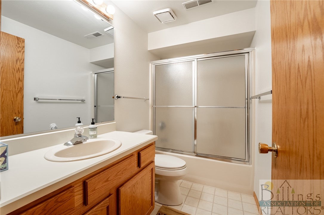 Billings, Montana 59102, United States, 3 Bedrooms Bedrooms, ,3 BathroomsBathrooms,Residential,Contingent,37445