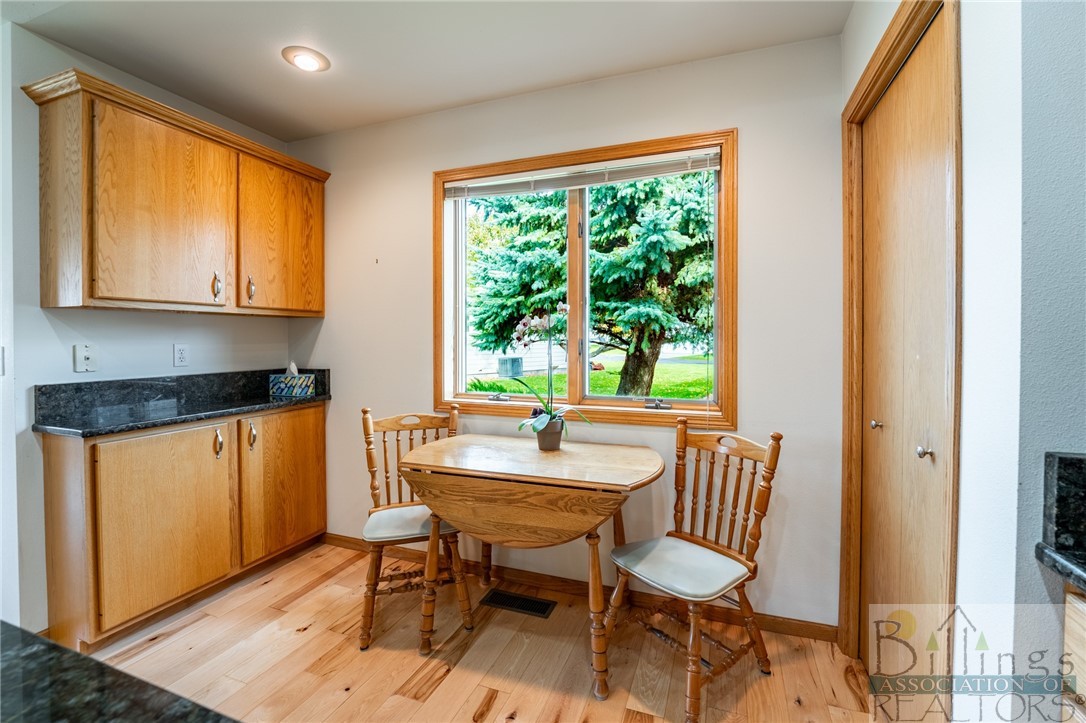 Billings, Montana 59102, United States, 3 Bedrooms Bedrooms, ,3 BathroomsBathrooms,Residential,Contingent,37445