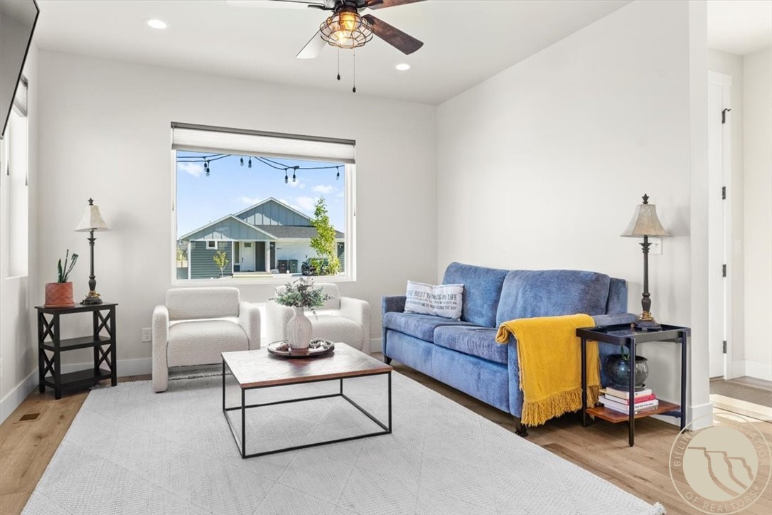 2432 W Bonito Loop