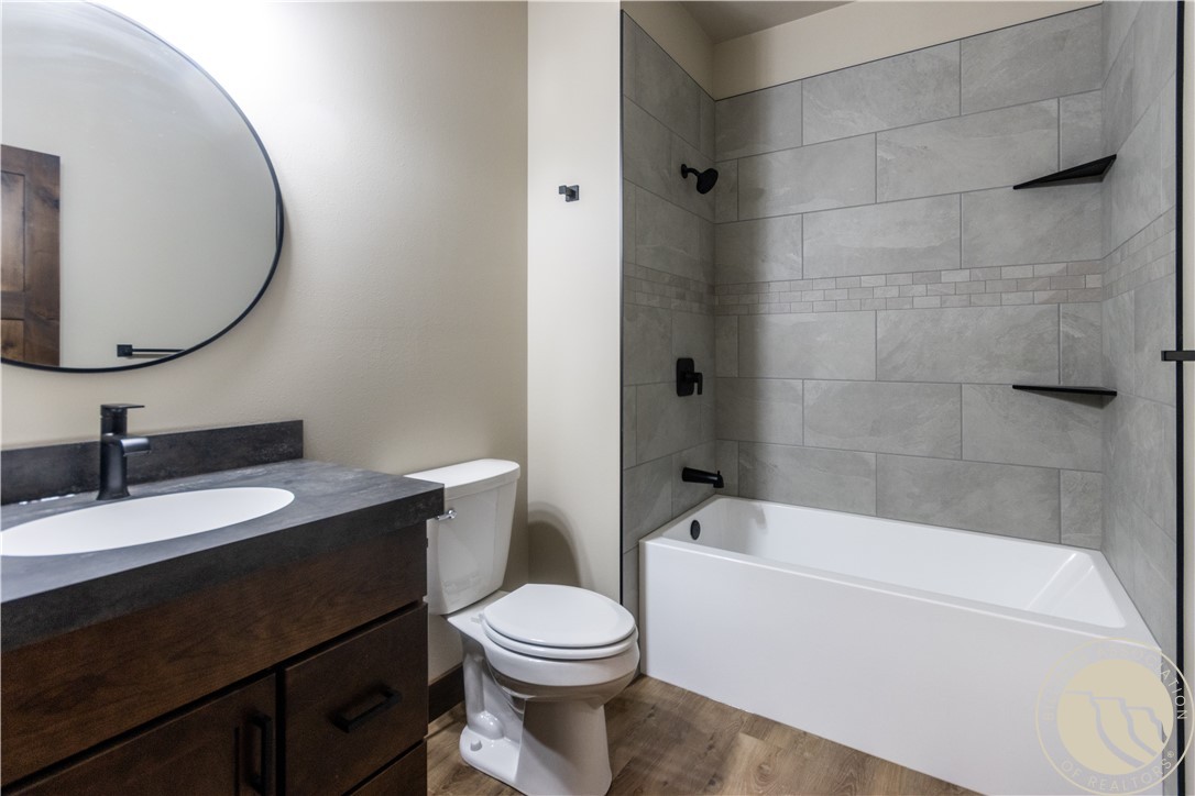 3772 Cresent Lake Unit #3 Road