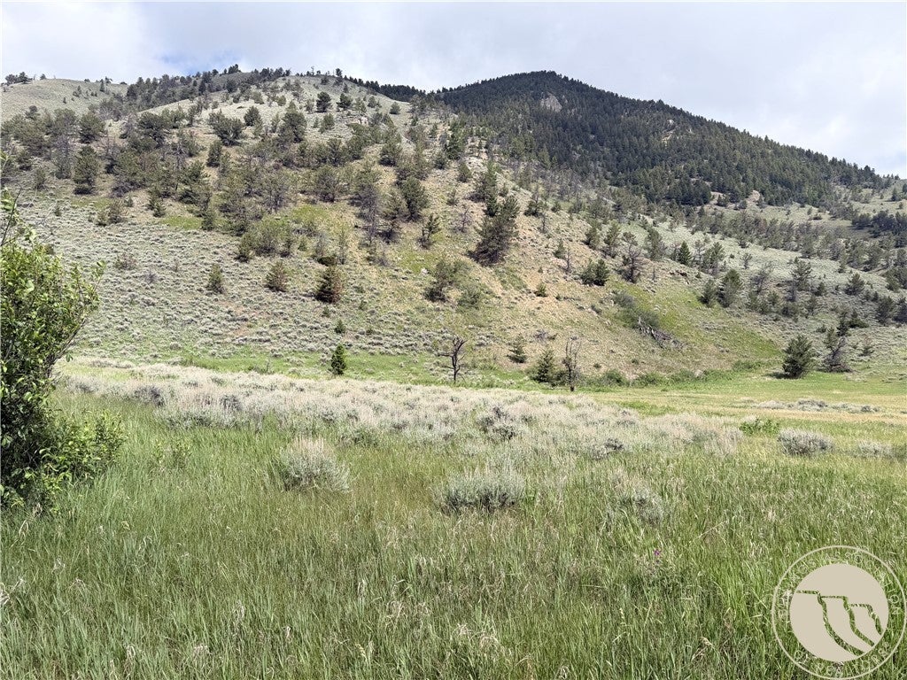 TR 2 S US Highway 212