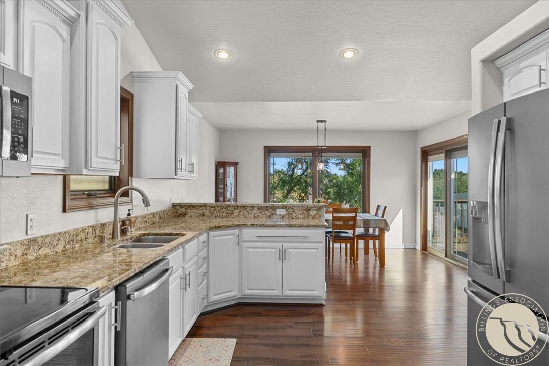 2435 LAKE HEIGHTS Drive