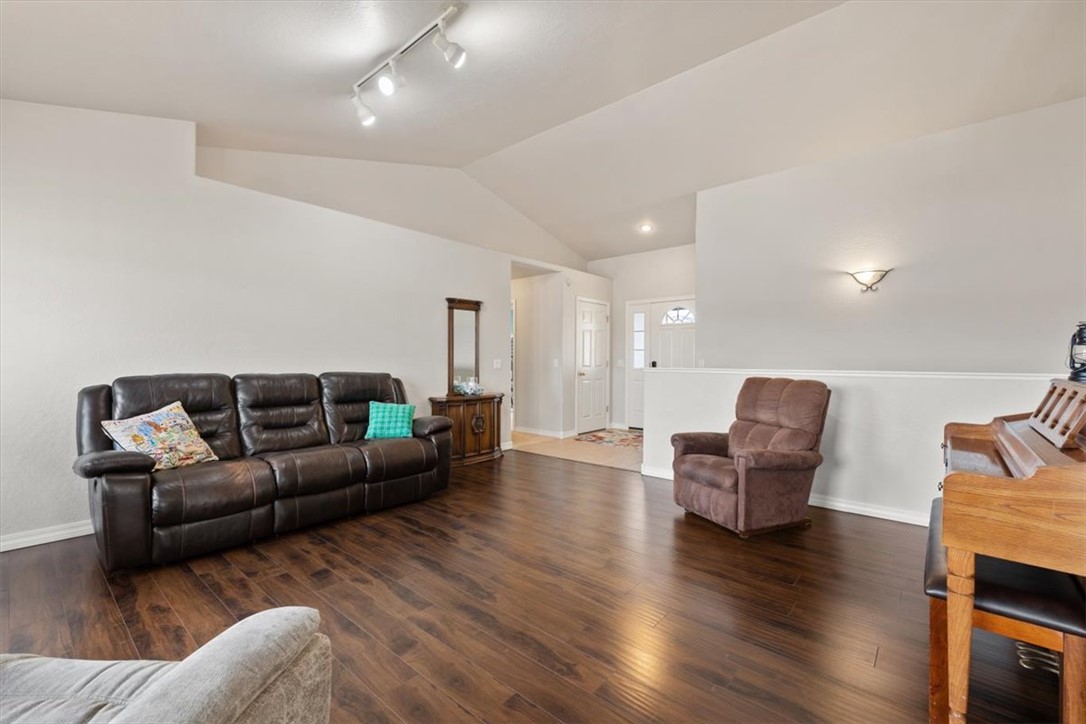 2435 LAKE HEIGHTS Drive