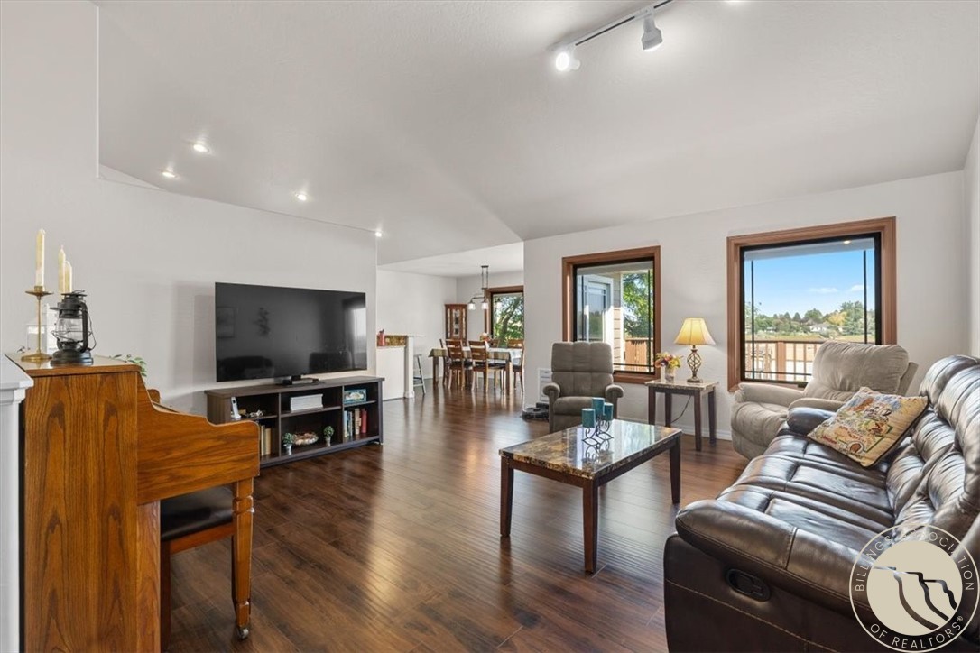 2435 LAKE HEIGHTS Drive