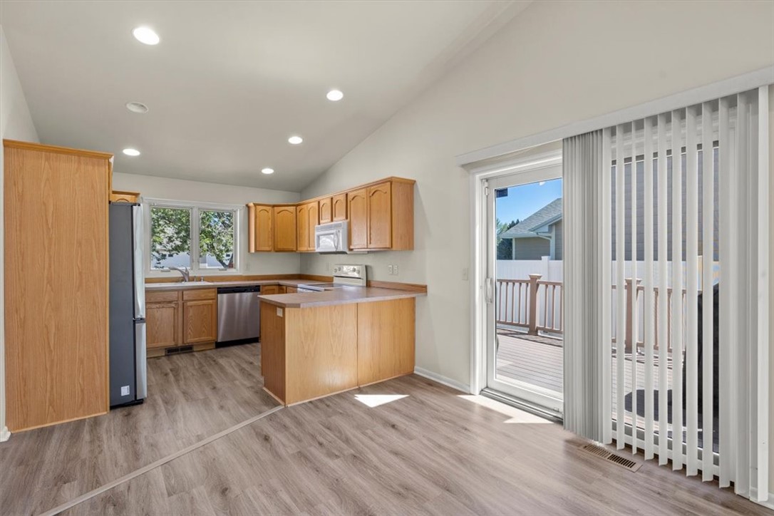 3120 N Daffodil Drive
