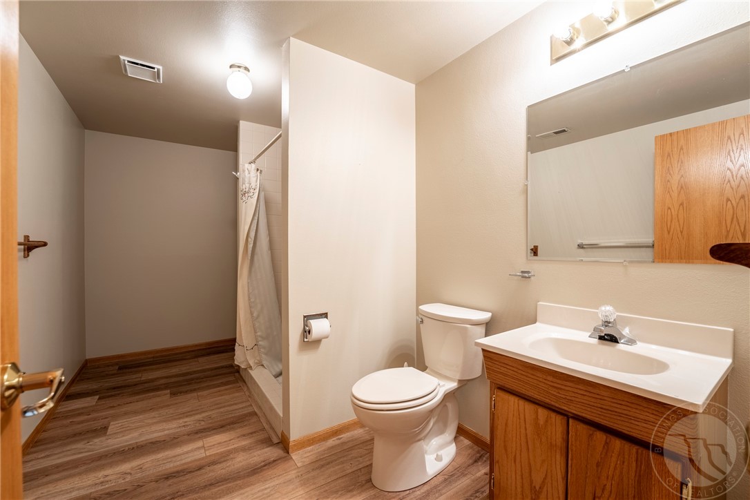 Billings, Montana 59106, United States, 4 Bedrooms Bedrooms, ,4 BathroomsBathrooms,Residential,Active,16970