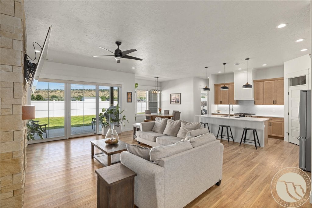 5331 N Iron Mountain Road