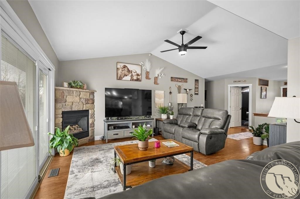 3210 Rosemont Way