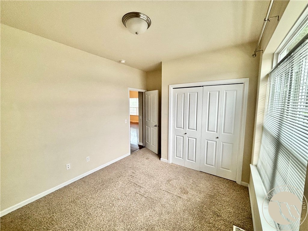 1404 Twin Oaks Drive