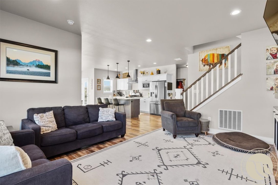 1616 Island View Drive