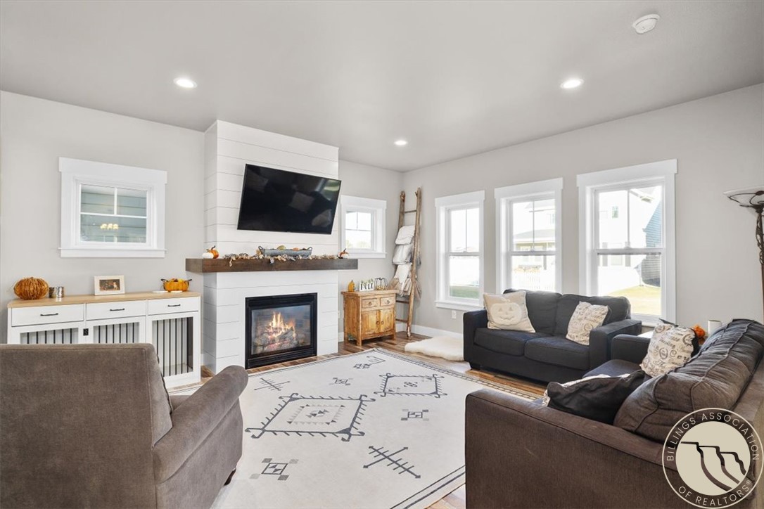 1616 Island View Drive