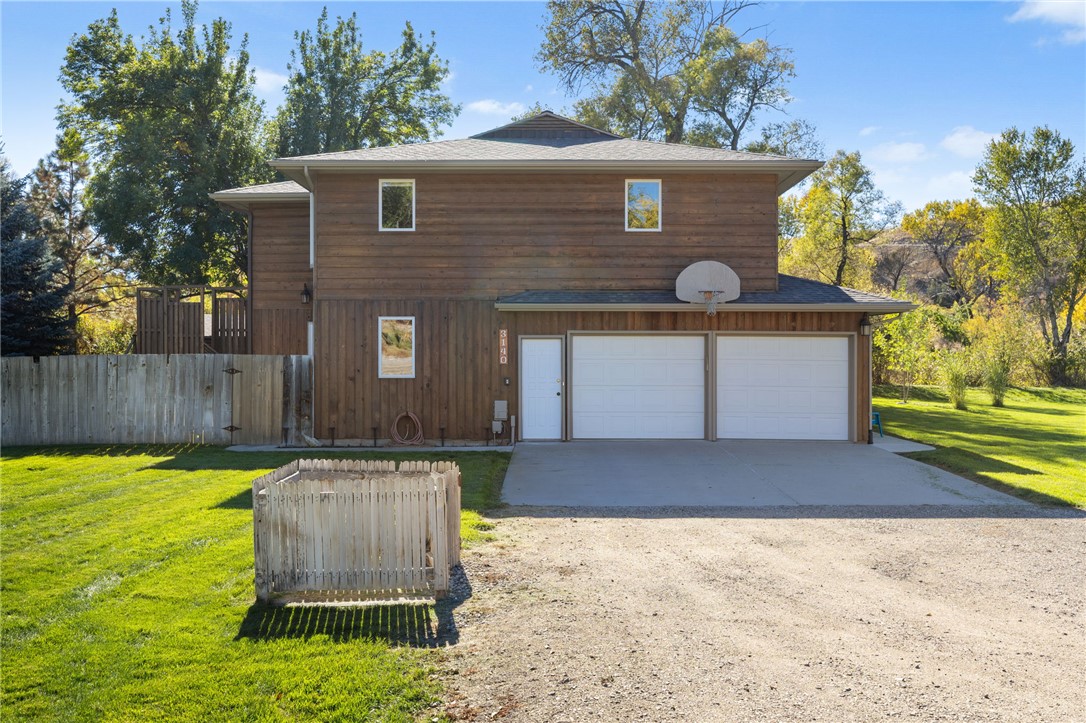 Billings, Montana 59101, United States, 4 Bedrooms Bedrooms, ,3 BathroomsBathrooms,Residential,Active,239709