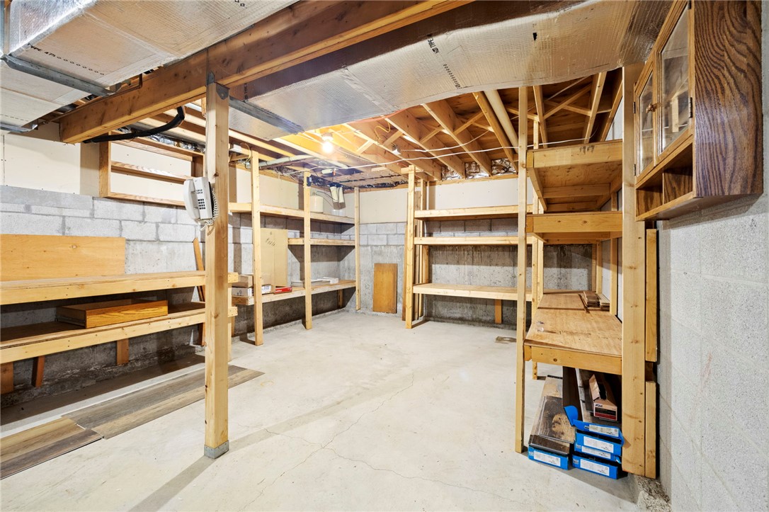 Billings, Montana 59101, United States, 4 Bedrooms Bedrooms, ,3 BathroomsBathrooms,Residential,Active,239709