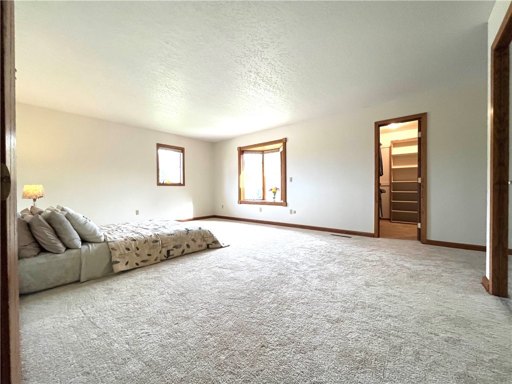 Billings, Montana 59101, United States, 4 Bedrooms Bedrooms, ,3 BathroomsBathrooms,Residential,Active,239709