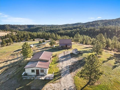 9 Lost Cache Road Columbus MT 59019