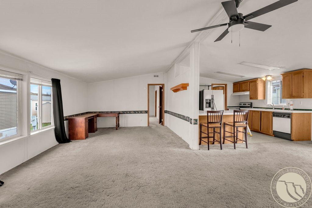 2224 US HIGHWAY 87 E 165