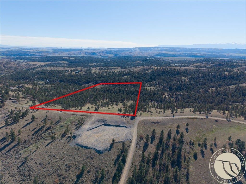 2 High Pines Bluff