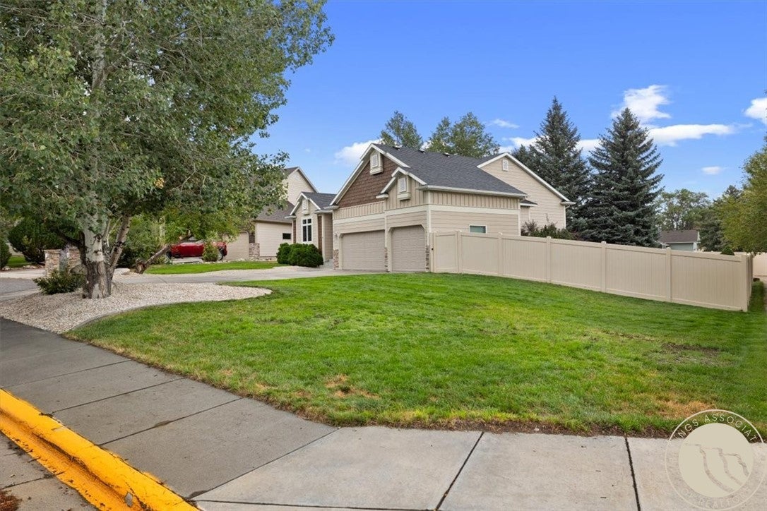 3713 Poly Drive