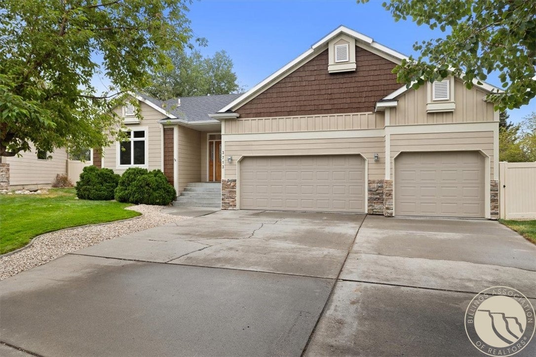 3713 Poly Drive