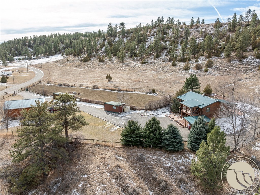 1102 Whispering Pines Drive