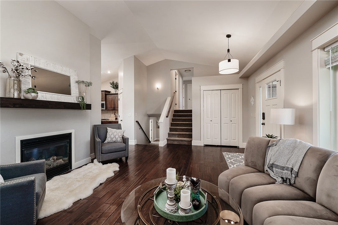 6840 Lakeshore Drive