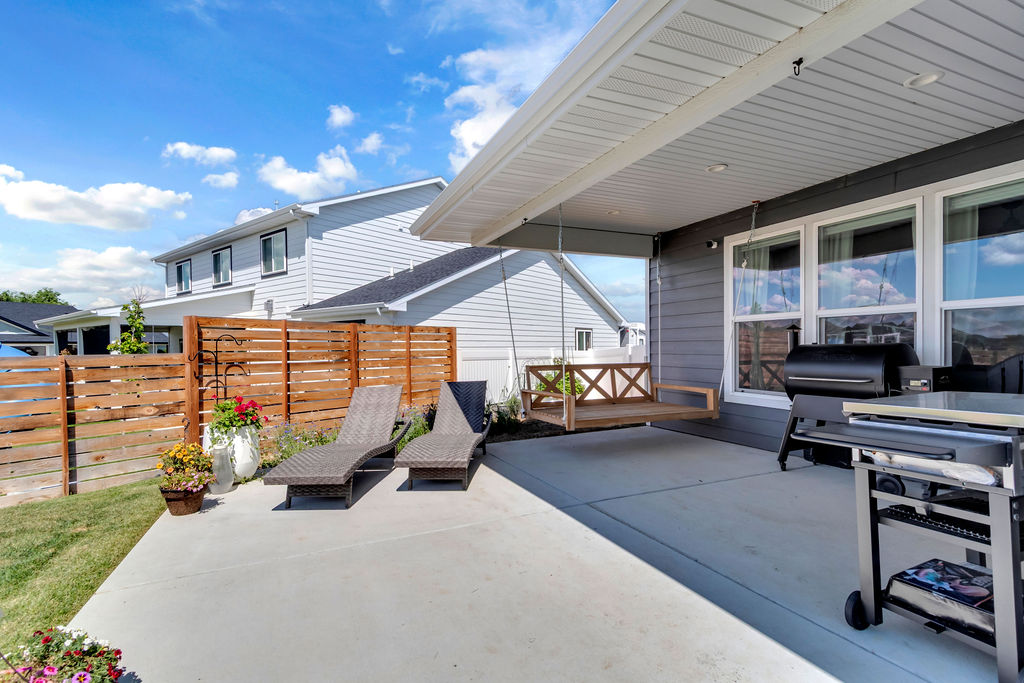 2202 Greenbriar Road