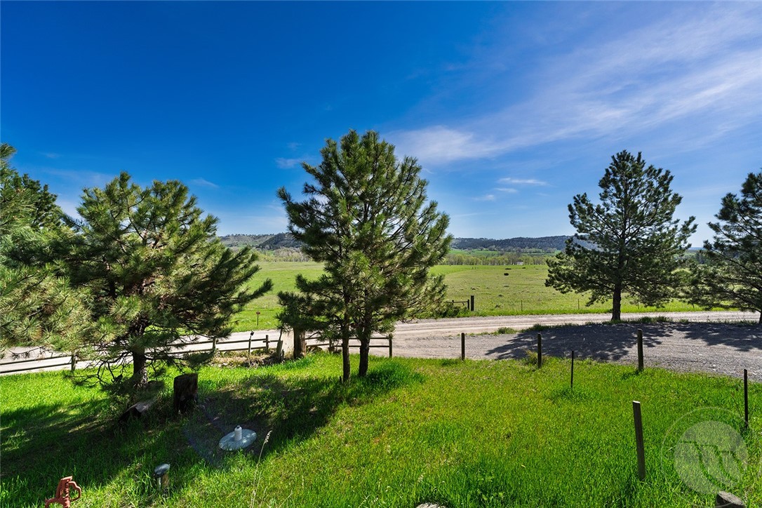 38 Daniel Trail