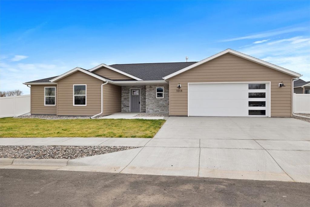 Photo of 1014 Rochelle Lane, Laurel, MT 59044 (MLS # 357029)