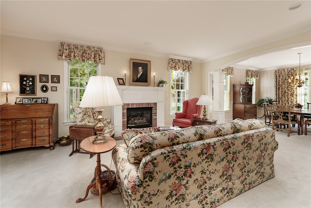 775 Bluegrass Drive W