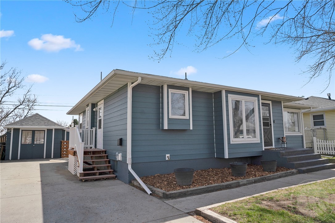 1512 Lynn
