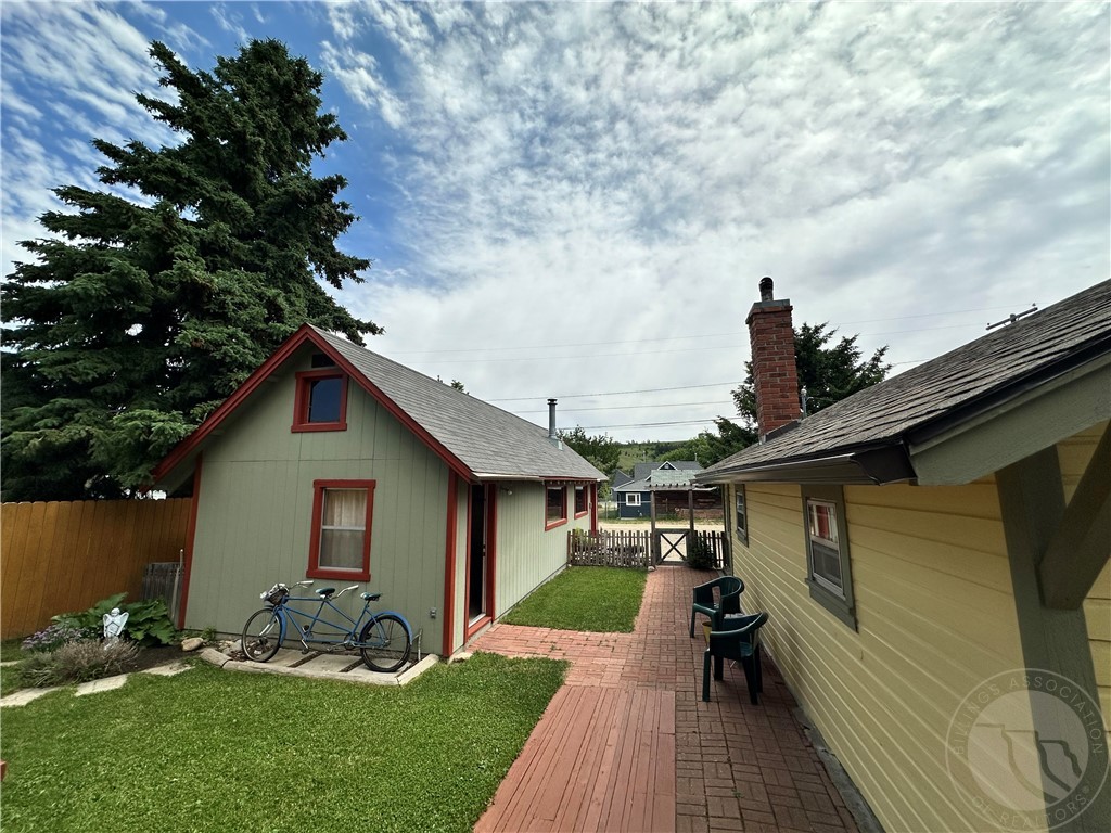604 S Adams Avenue