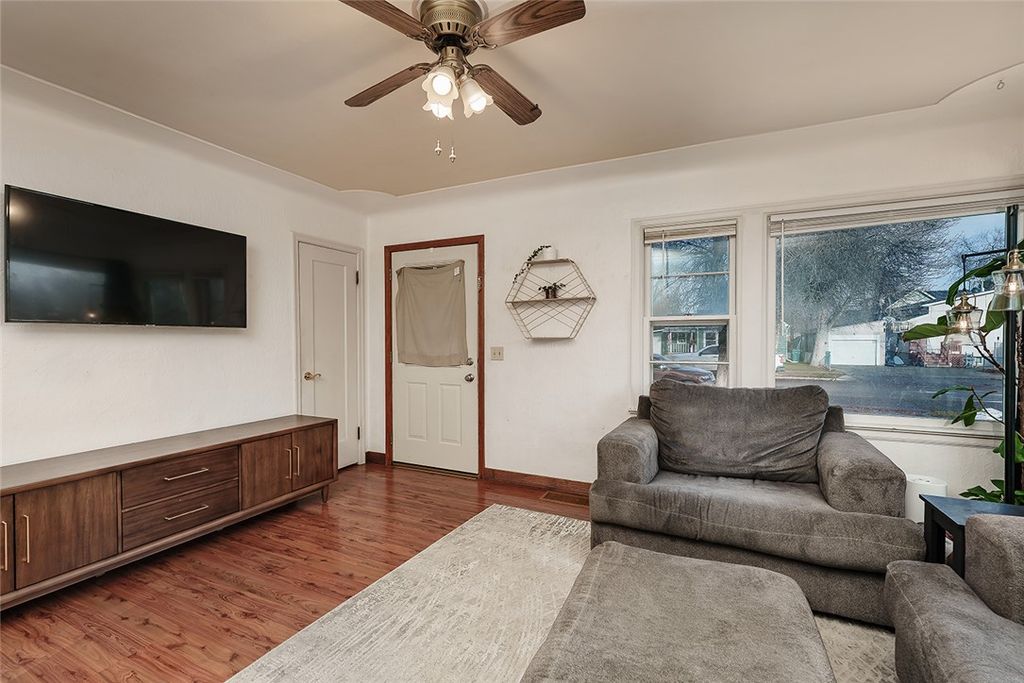 Photo of 708 Terry Avenue, Billings, MT 59101 (MLS # 356988)