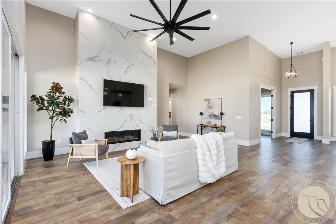 6513 Platinum Drive
