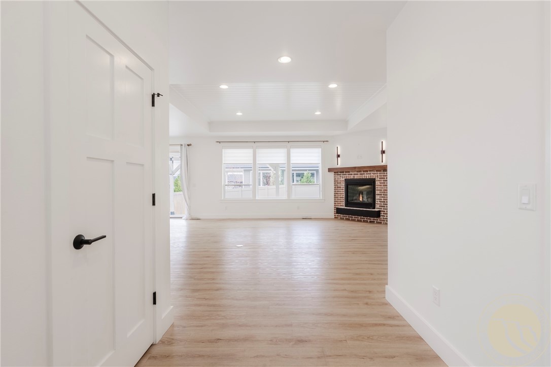 2514 Mountain Range Ct