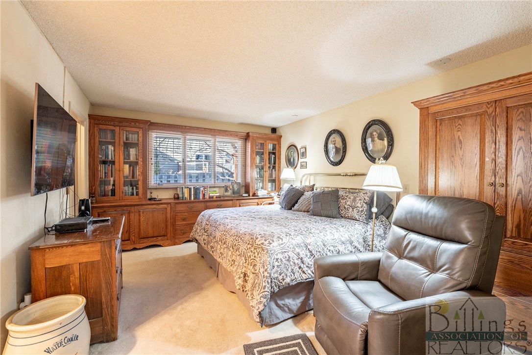 Billings, Montana 59102, United States, 4 Bedrooms Bedrooms, ,3 BathroomsBathrooms,Residential,Contingent,67379