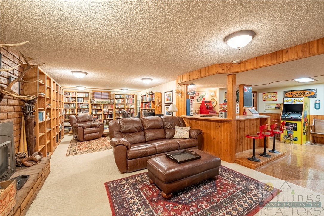 Billings, Montana 59102, United States, 4 Bedrooms Bedrooms, ,3 BathroomsBathrooms,Residential,Contingent,67379