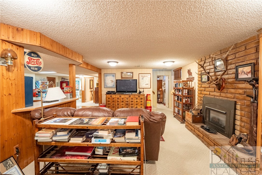 Billings, Montana 59102, United States, 4 Bedrooms Bedrooms, ,3 BathroomsBathrooms,Residential,Contingent,67379