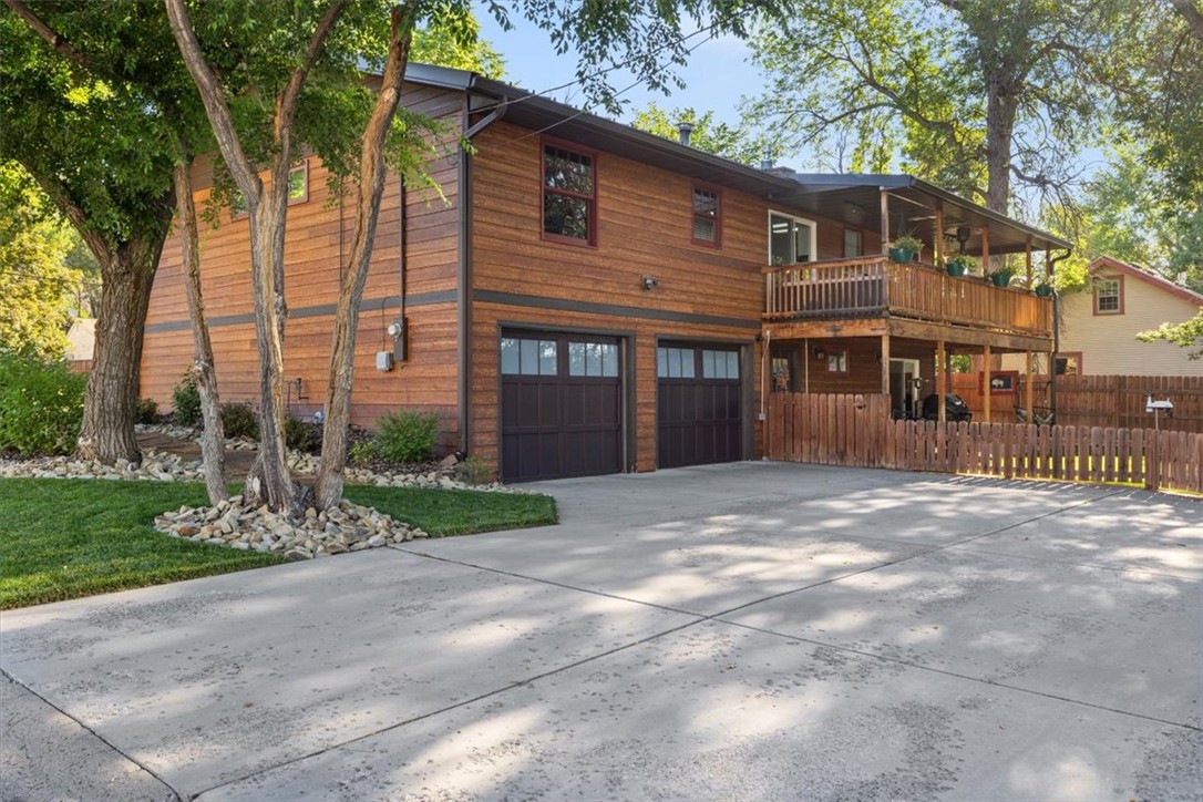 2720 Poly Drive