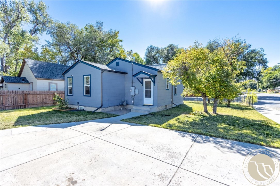 945 N 23rd